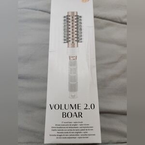 T3 Volume 2.0 Boar Round Hair Brush 2" New In Box